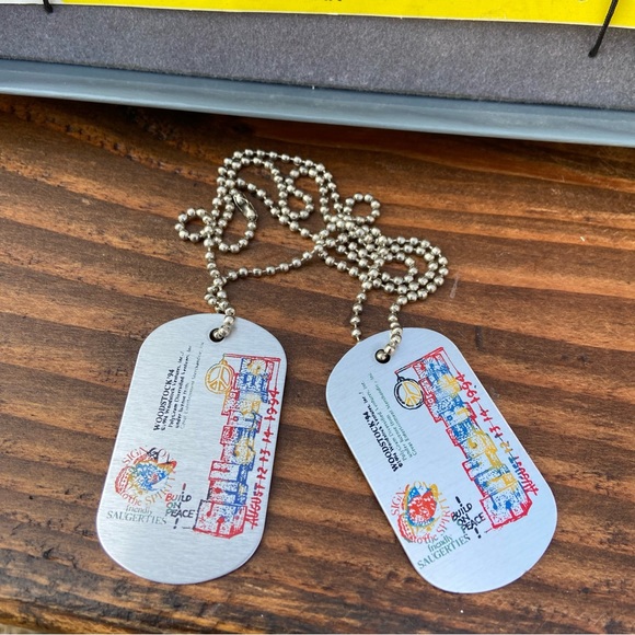 All Like New - 1994 Woodstock - Collectable Dog Tags, Arm Band and Comic Book - Picture 14 of 15